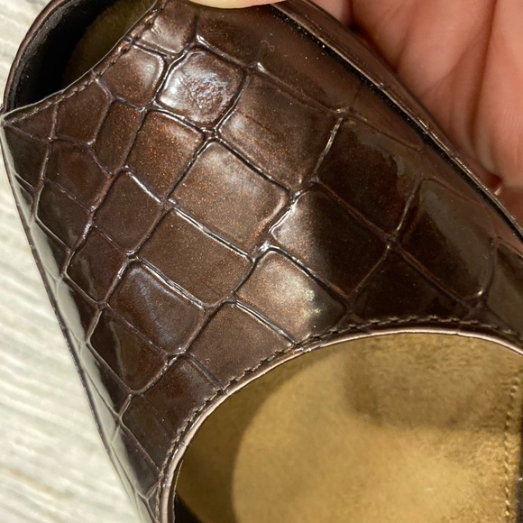 A2 by AEROSOLES- walking on air! - Picture 6 of 6